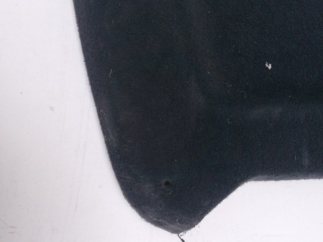 185593 Skoda Fabia 1999-2007 5 ajtós Kalaptartó, 1 rögzítő madzag hiányzik!