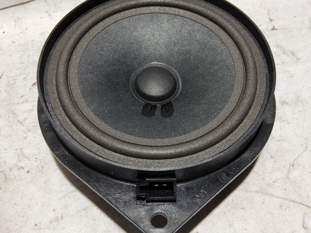 Alfa Romeo 4c, Fiat Doblo 2015-2022, Fiorino, Qubo 2016-2024 gyári új első hangszóró