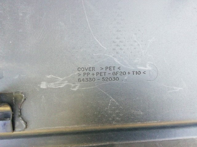 185648 Toyota Yaris Verso 1999-2005 Kalaptartó, tartórudak nélkül!!!