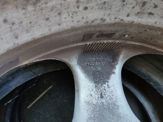 Felni Használt Könnyűfém 110 38 7 15 5