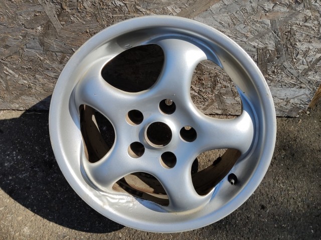 Felni Használt Könnyűfém 110 38 7 15 5