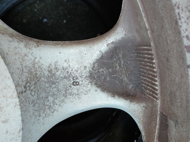 Felni Használt Könnyűfém 110 38 7 15 5