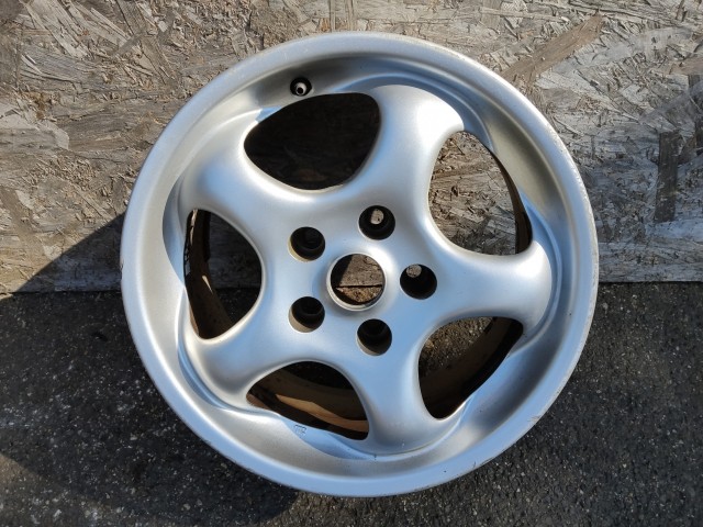 Felni Használt Könnyűfém 110 38 7 15 5