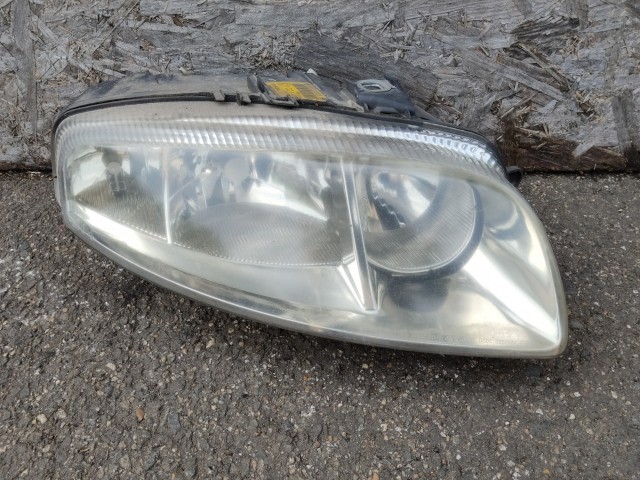 186720 Alfa Romeo Gt jobb első fényszóró, matt plexi!! 60681583