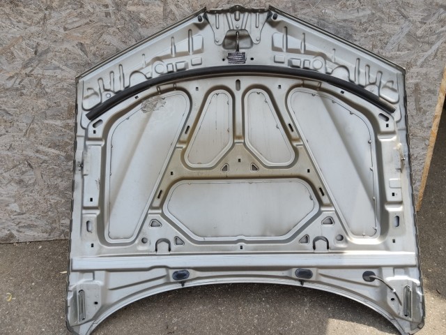 186762 Alfa Romeo 159 2005-2011 Motorháztető  a képen látható sérüléssel