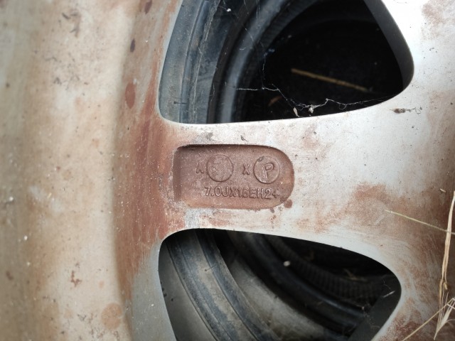 Felni Használt Könnyűfém 110 34? 7 16 5