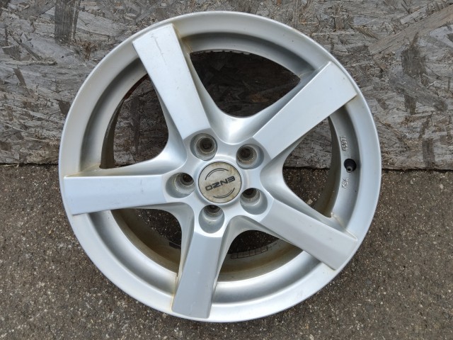 Felni Használt Könnyűfém 100 38 6.5 16 5