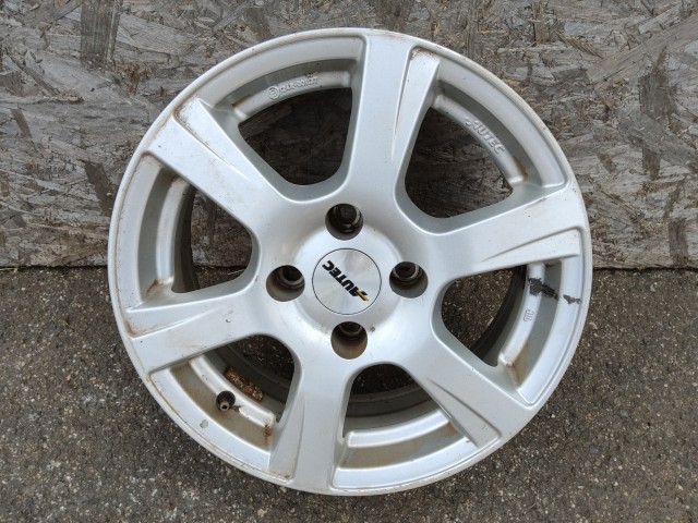 Felni Használt Könnyűfém 108 23 6 15 4