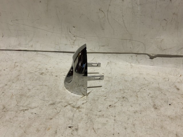 Alfa Romeo Giulietta 2010-2020 Zárbetét kupak Használt bal első