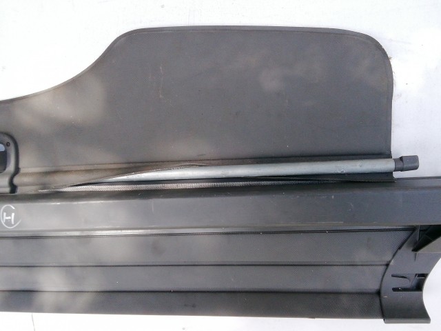 187103 Ford Focus II. 2005-2011 kombi Kalaptartó 1702101,  a képen látható sérüléssel