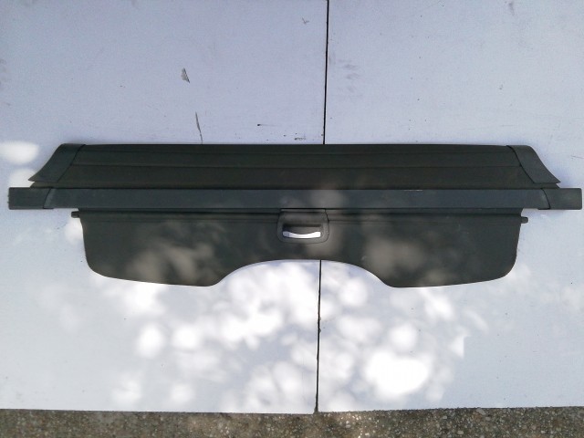 187103 Ford Focus II. 2005-2011 kombi Kalaptartó 1702101,  a képen látható sérüléssel