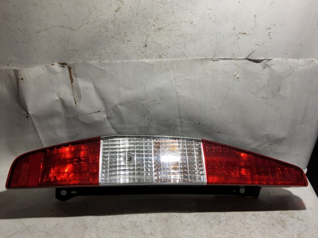 187223 Fiat Doblo 2000-2005 bal hátsó lámpa,a képen látható sérüléssel izzófoglalat nélkül!!