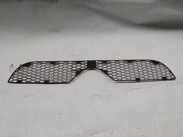 Alfa Romeo 156 2003-2005 alsó díszrács 156041265