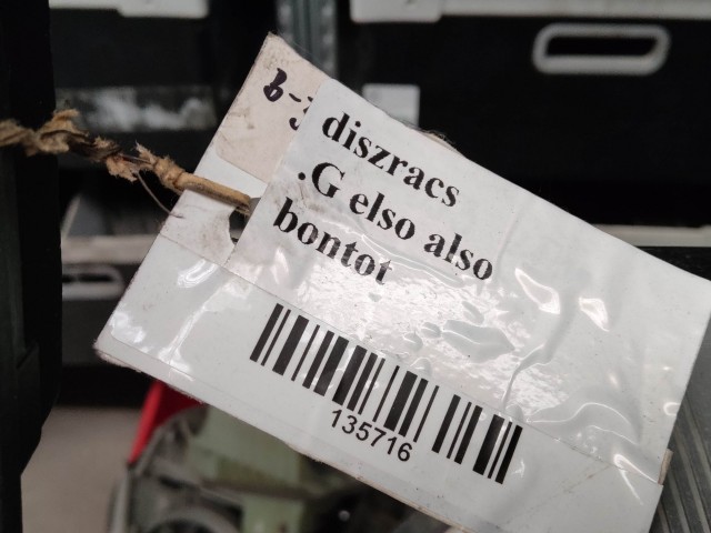 135716 Alfa Romeo Giulietta 2010-2020 Díszrács Használt 