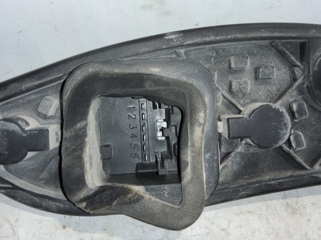 187303 Fiat Doblo I. 2000-2005 jobb hátsóIzzó foglalat 46738734