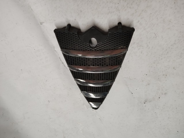 133504 Alfa Romeo GT 2003-2010 Díszrács Használt 