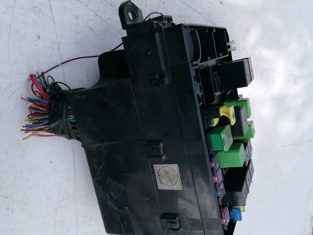 Peugeot 4007 2007-2012 2,2 Diesel külső Biztosítéktábla