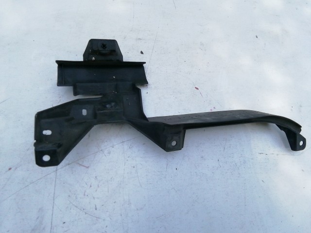 Peugeot 4007 2007-2012 Légterelő Használt