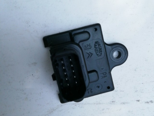 Peugeot 4007 2007-2012 Elektronika Használt