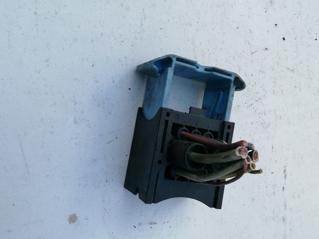 Peugeot 4007 2007-2012 Elektromos csatlakozó Használt izzítórelé