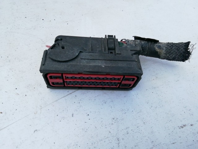 Fiat Freemont 2011-2015 ABS elektromos csatlakozó P682117512AA