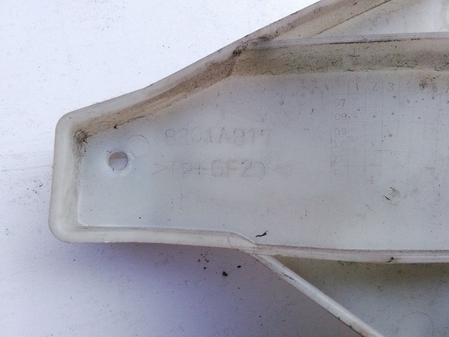 Peugeot 4007 2007-2012 Lökhárító tartó Használt bal első