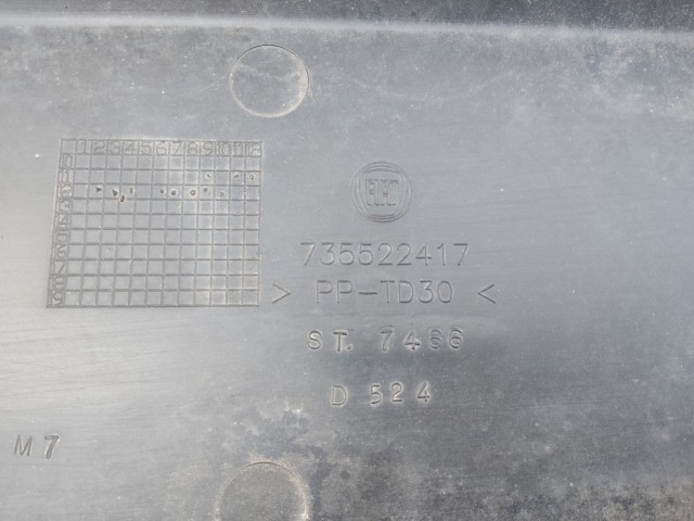 187540 Fiat 500 L 2012-2017 Díszrács Használt Első lökhárító a képen látható sérüléssel