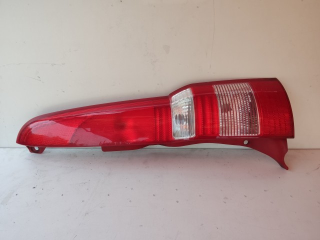 187644 Fiat Panda 2003-2012 Jobb hátsó lámpa, piros szélű, izzófoglalat nélkül!!!!