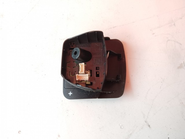 Lancia Delta 2008-2014 Kormány gombok Használt