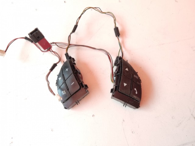 Lancia Delta 2008-2014 Kormány gombok Használt