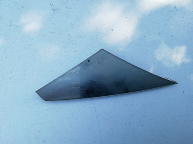  Peugeot 4007 2007-2012 Díszcsík és díszléc Használt első lökhárító Jobb