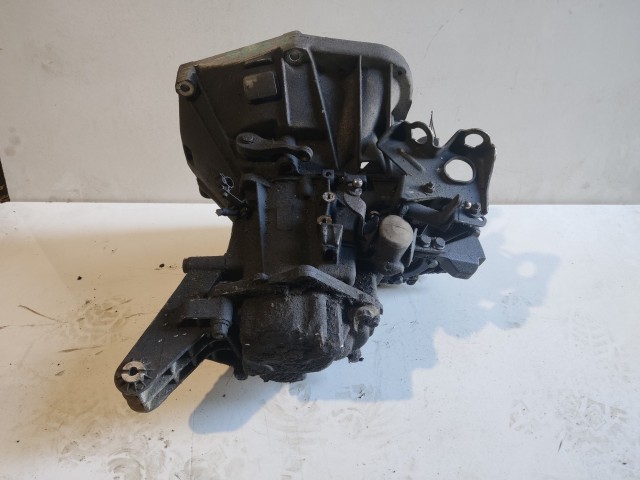 Alfa Romeo 156 1997-2005 Váltó Használt 5 Kézi Első kerék 