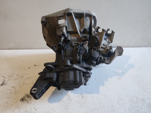 Alfa Romeo GT 2003-2010 Váltó Használt 5 Kézi Első kerék 