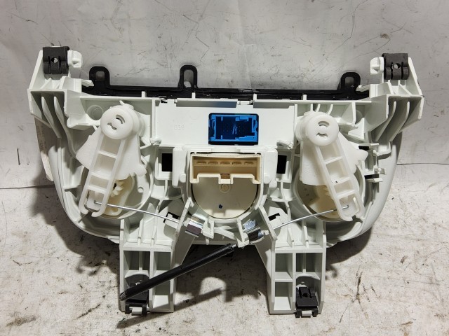 Fiat Doblo IV. 2015-2022 2015-2022 Fűtés- és közép kapcsolók Használt