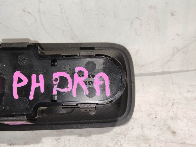 187893 Lancia Phedra 2001-2010 bal első Ablakemelő kapcsoló 53269704