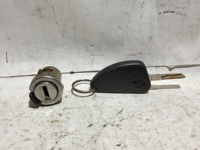 Alfa Romeo 156 1997-2005 Gyújtáskapcsoló Használt