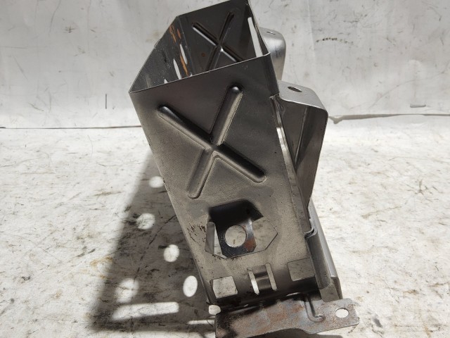 Fiat Linea 2007-2012 Rádió beépítő keret Használt