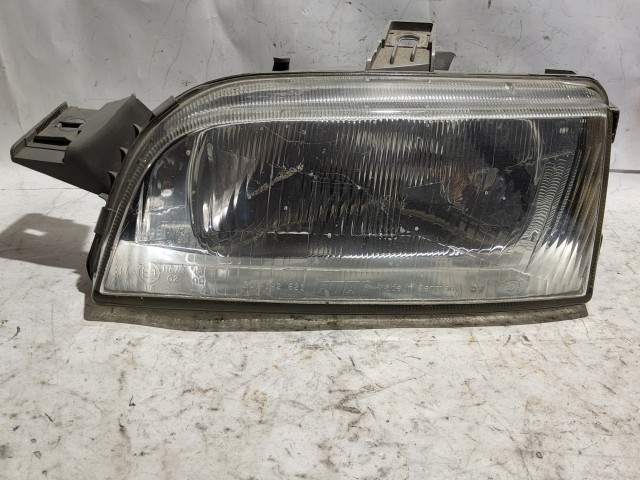 188104 Fiat Punto I.1993-1999 bal első fényszóró Hella 46407152