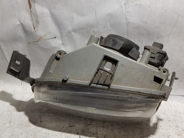 188104 Fiat Punto I.1993-1999 bal első fényszóró Hella 46407152