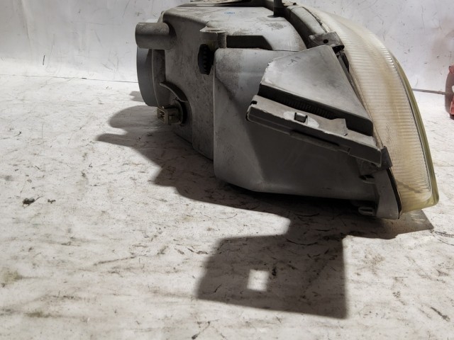 188105 Fiat Punto I.1993-1999 bal első fényszóró Carello 46402662