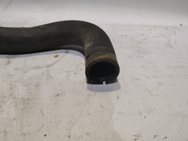 Alfa Romeo GT, 147 1,9 Diesel jobb oldali vízcső a vízhűtő és a motor között 46814855