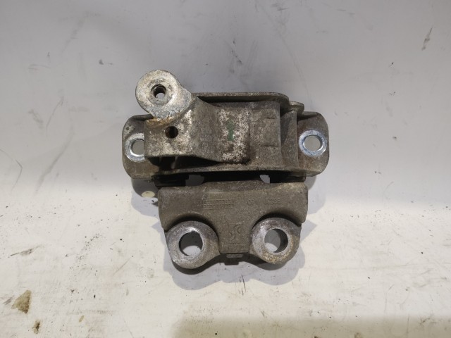 Fiat Grande Punto  2005-2009 Tartóbakok Használt alubak Váltó tartó  