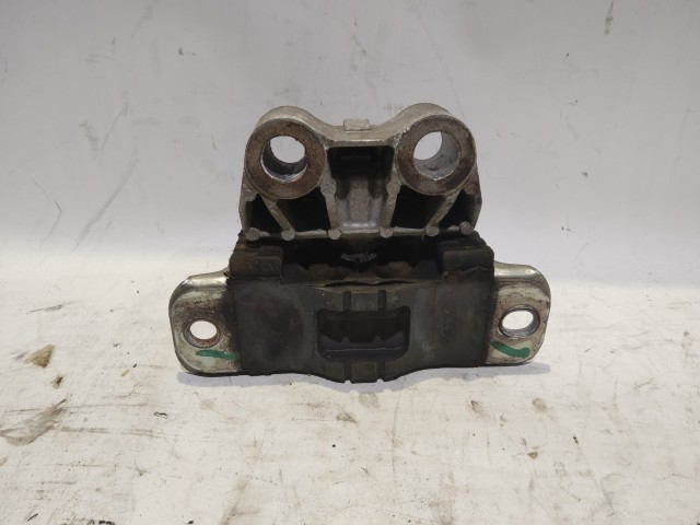 Fiat Linea 2007-2017 Tartóbakok Használt alubak Váltó tartó  