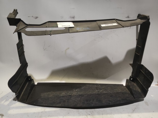 Lancia Delta 2008-2014 Légterelő Használt Vízhűtő