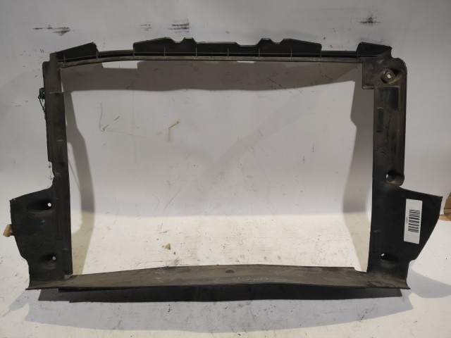 Alfa Romeo 147 2000-2010 Hűtőlégterelő Használt vízhűtő 