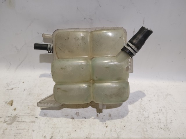 Ford Focus II. 2005-2011 2005-2011 Kiegyenlítő tartály Használt  