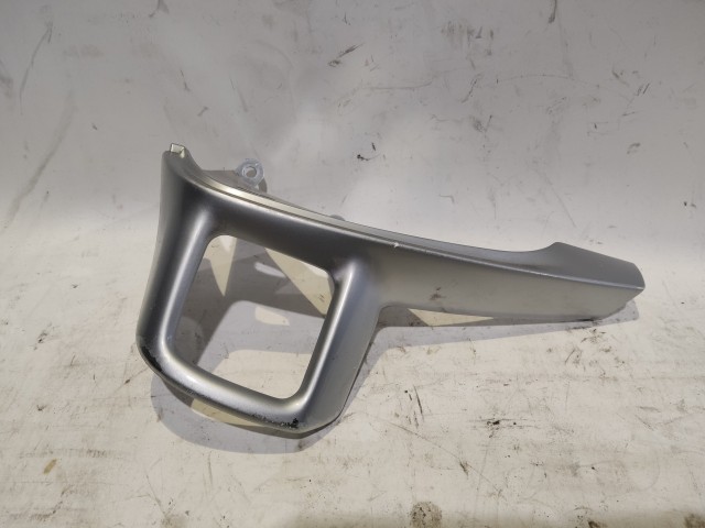 Fiat Freemont 2011-2015 Kormányközép Használt ezüst Multikormányos 