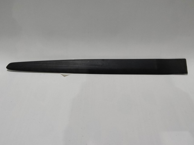 Fiat Stilo 5 ajtós ,7353145330 számú , bal hátsó díszcsík