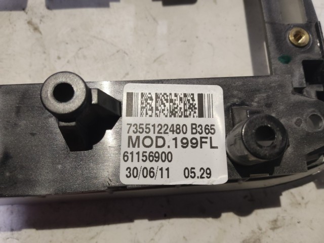 Fiat Punto Evo 2009-2011 Rádió beépítő keret Használt