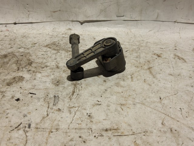 Lancia Thema  2012-2014 Xenon állító Használt